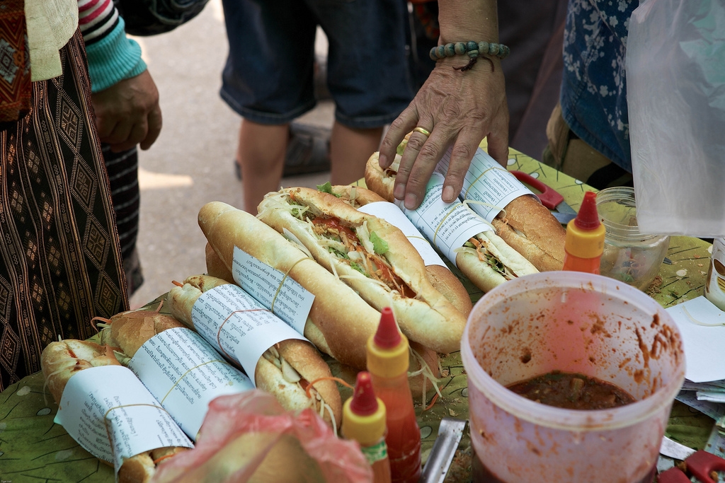  5. Baguette Paté (Khao Jii Paté)
