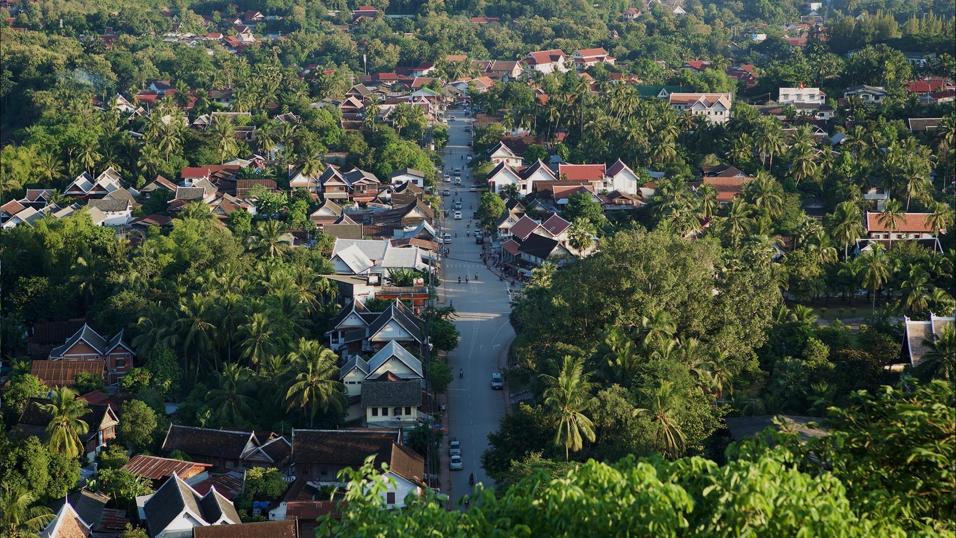 Laos, Luang Prabang : Luang Prabang World Heritage by Bike - 1 Day | Luang Prabang's Best on Two Wheels Laos, Luang Prabang : Luang Prabang World Heritage by Bike - 1 Day | Luang Prabang's Best on Two Wheels
