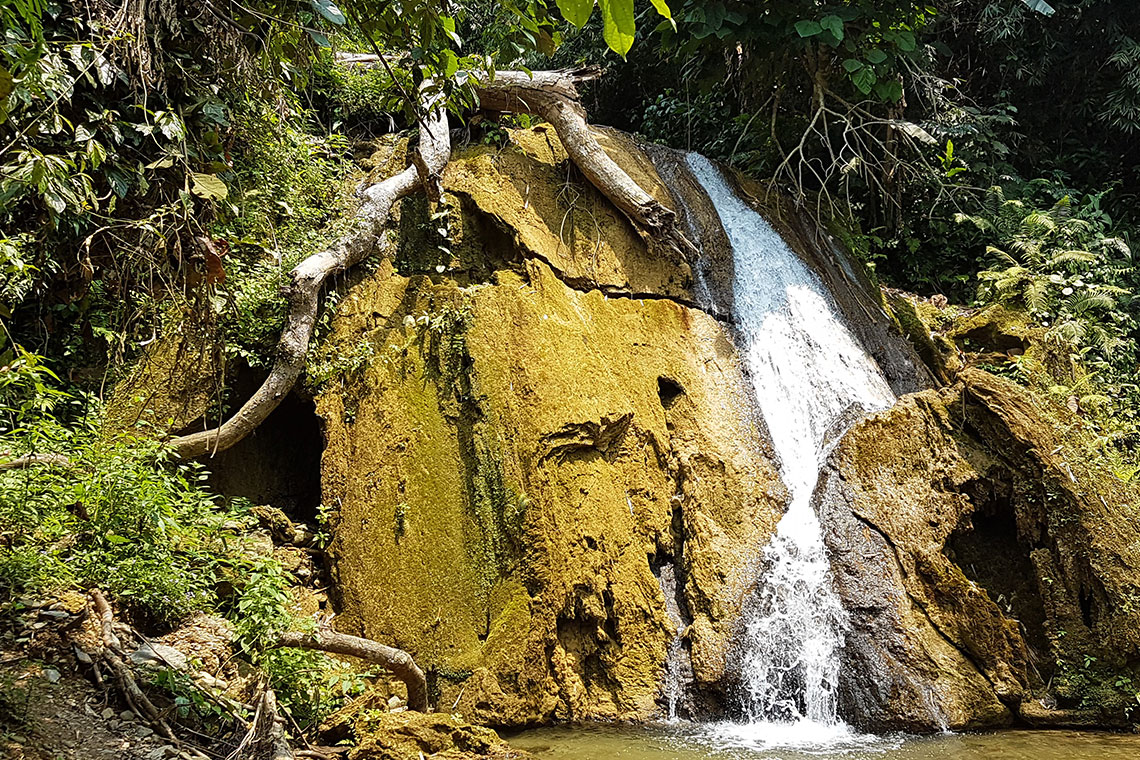 Tadmok Waterfall in Dry Season